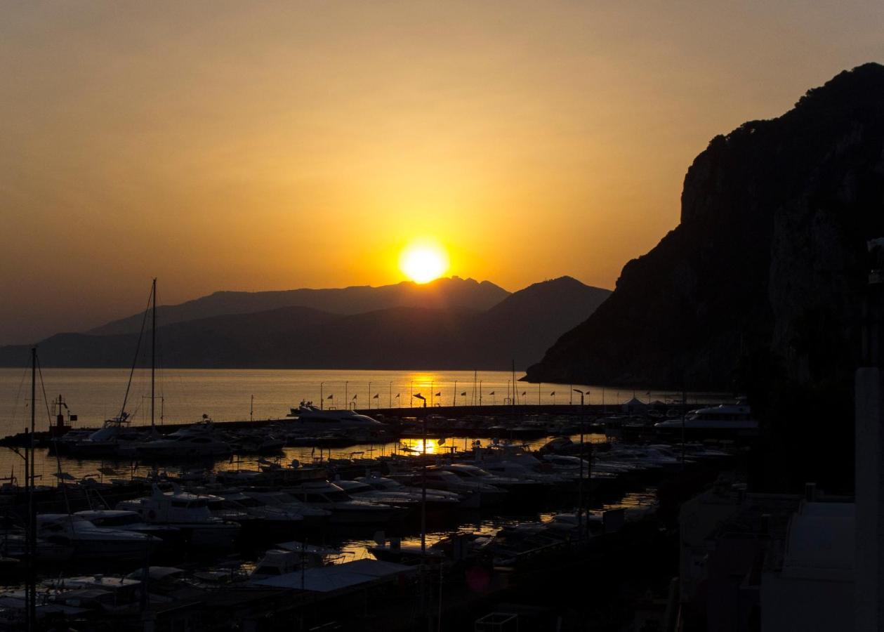 Capri Holiday Home With A Sea View Exteriör bild